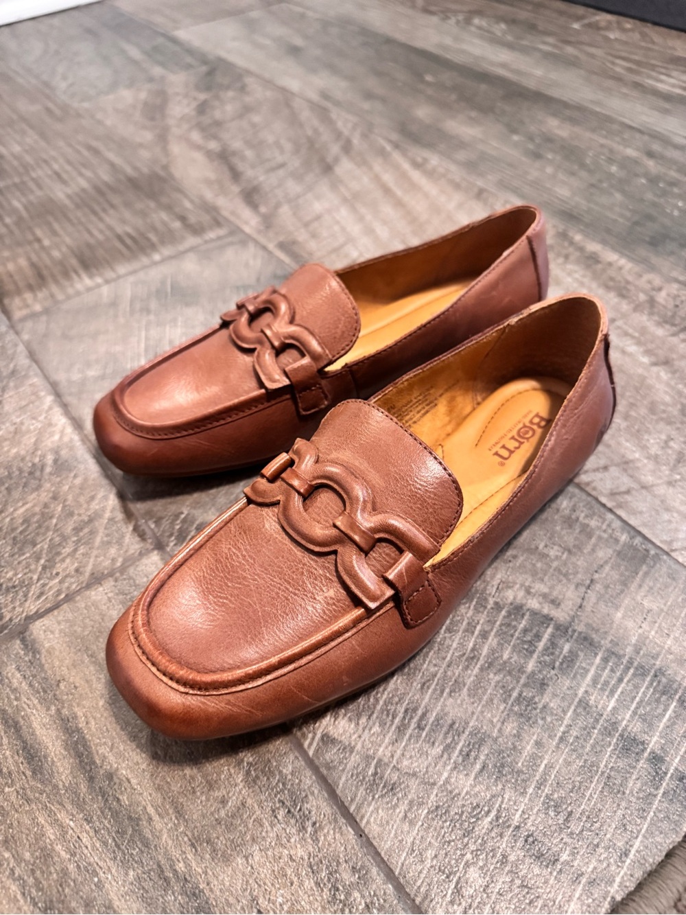 NEW Born Women’s Brown Leather Loafers with Decorative Bit
